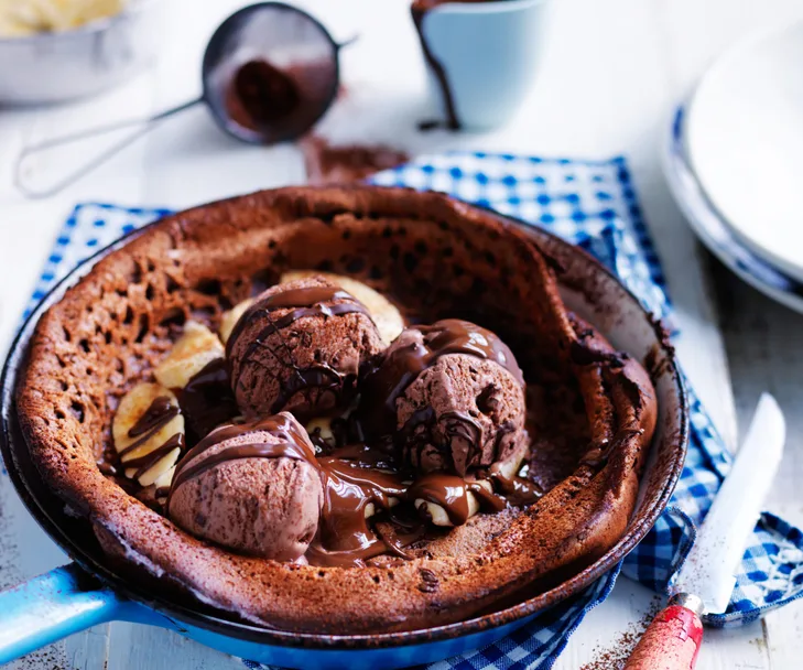 Dutch chocolate pancakes with banana