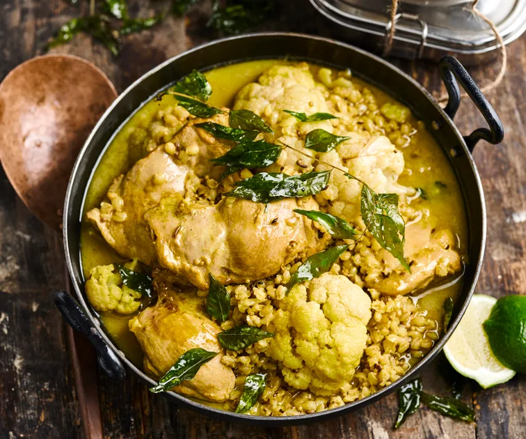 Yellow chicken curry | Women's Weekly Food
