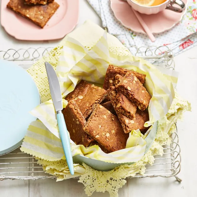 Anzac slice | Women's Weekly Food
