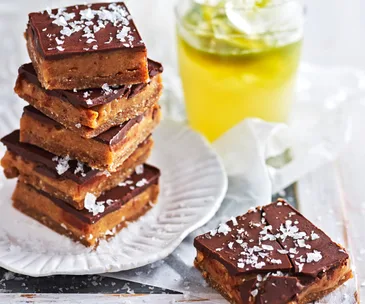 Cacao and date caramel slice