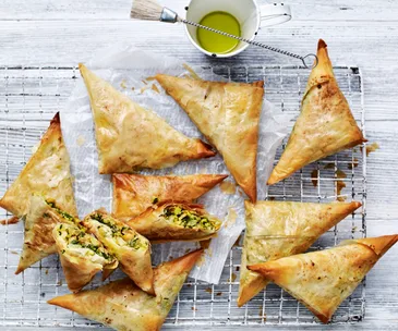 Cauliflower fillo triangles