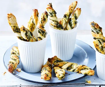 Spinach and fetta straws
