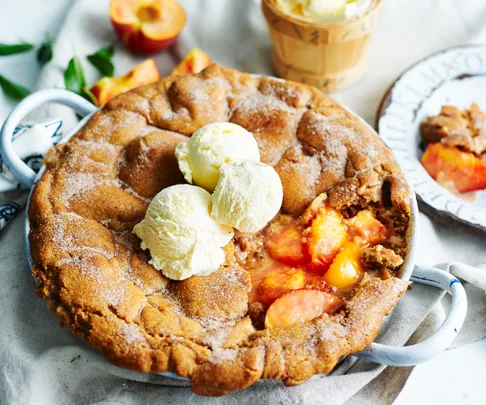 Peaches & cream pie