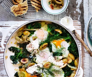 Green shakshuka