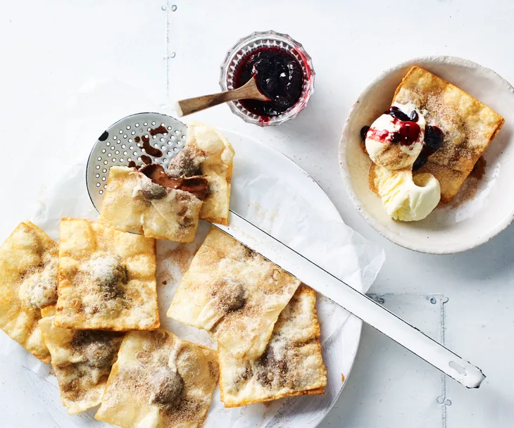 Churros ravioli with ice cream
