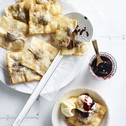 Chocolate wontons with ice cream & jam