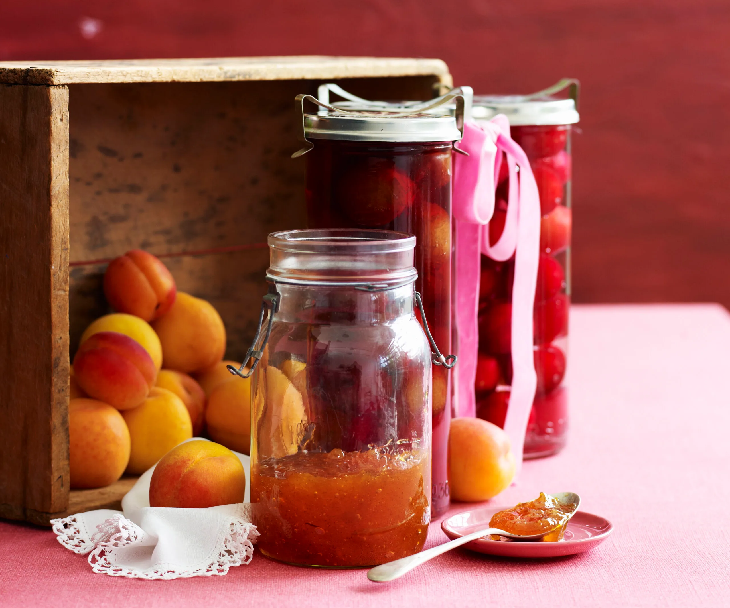 Apricot and vanilla jam