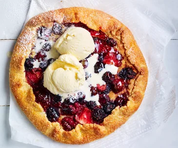 Air fryer berry frangipane galette