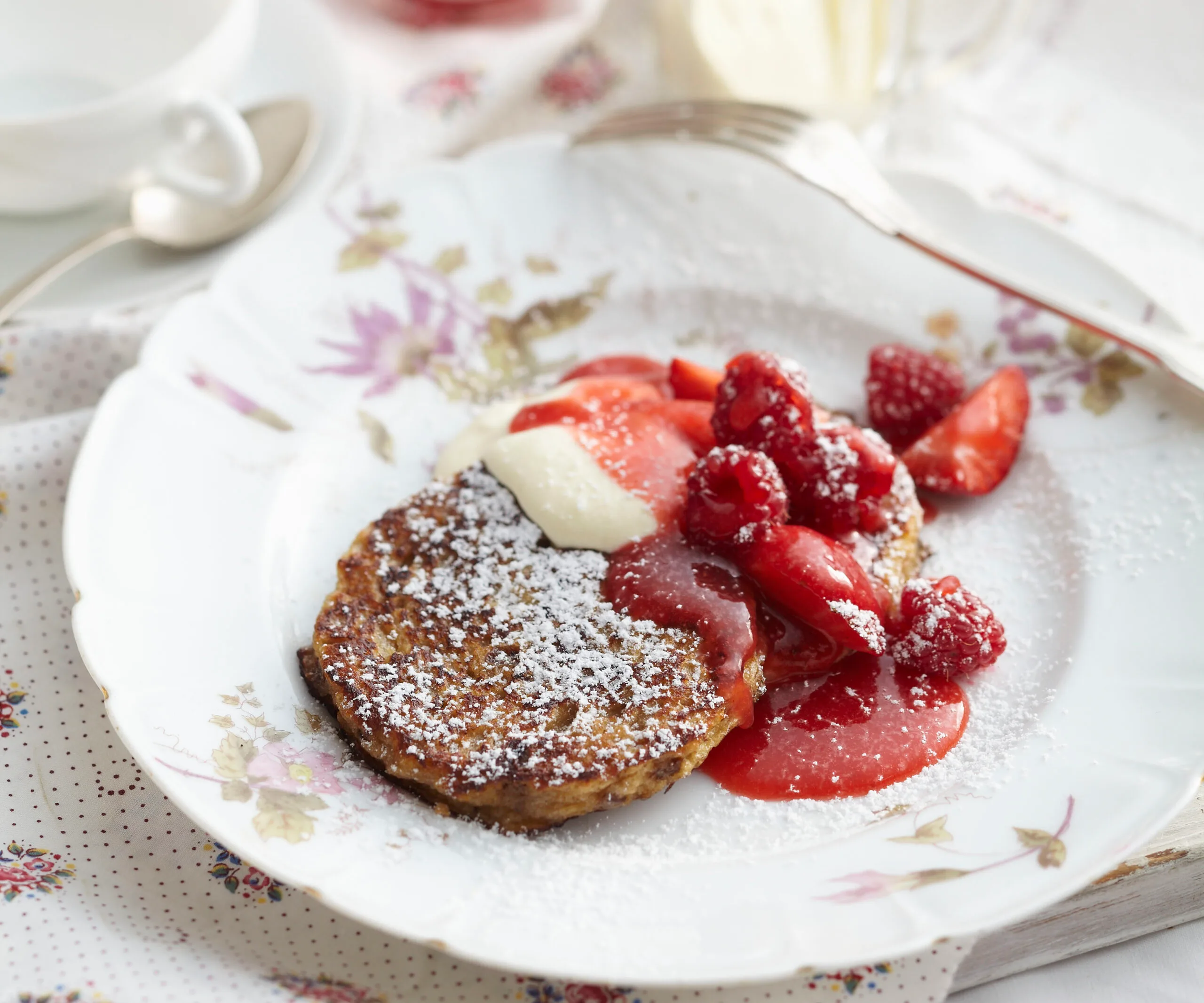 Fruity French toast with berries