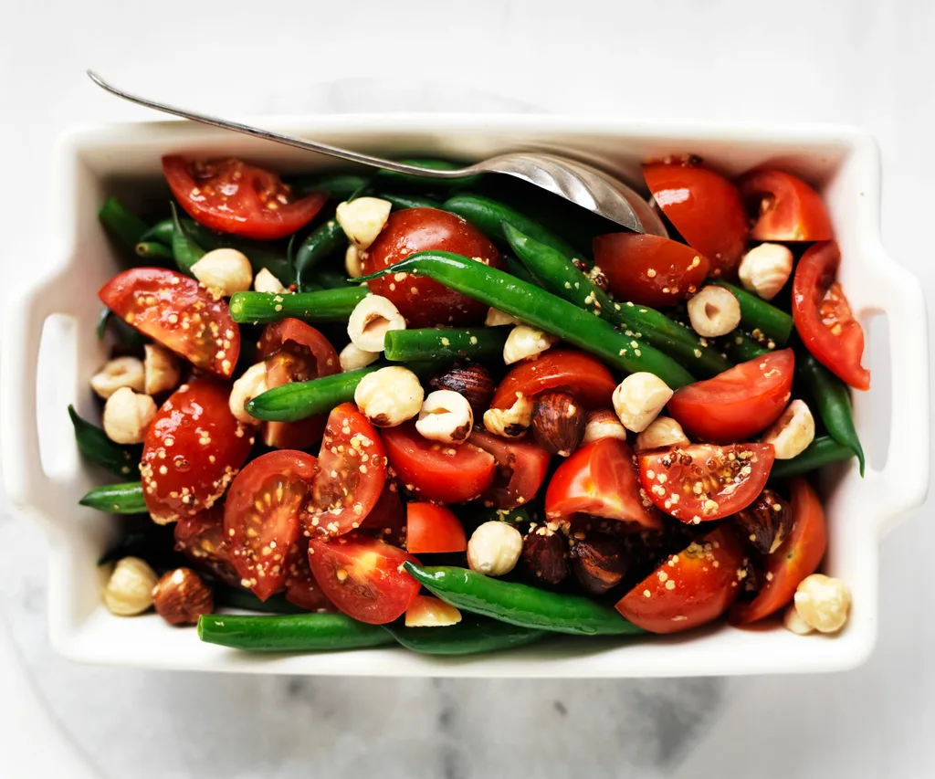 bean and tomato salad with hazelnut dressing