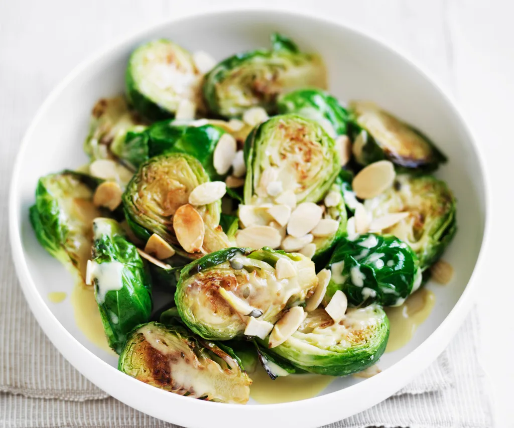 brussels sprouts with cream and almonds