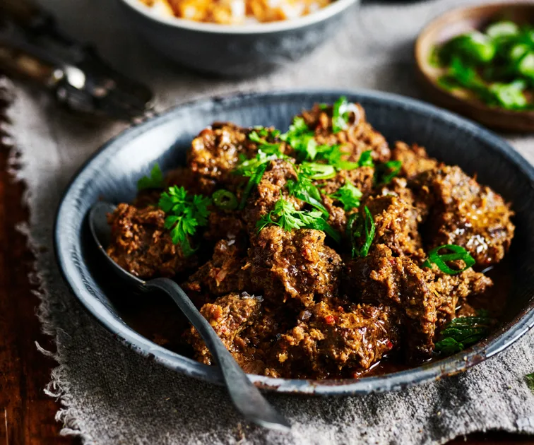 Slow cooker beef rendang | Women's Weekly Food