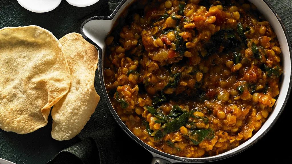 slow cooker dhal with pappadums