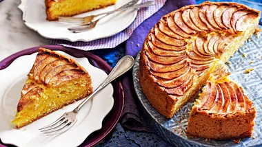 Apple and custard tea cake