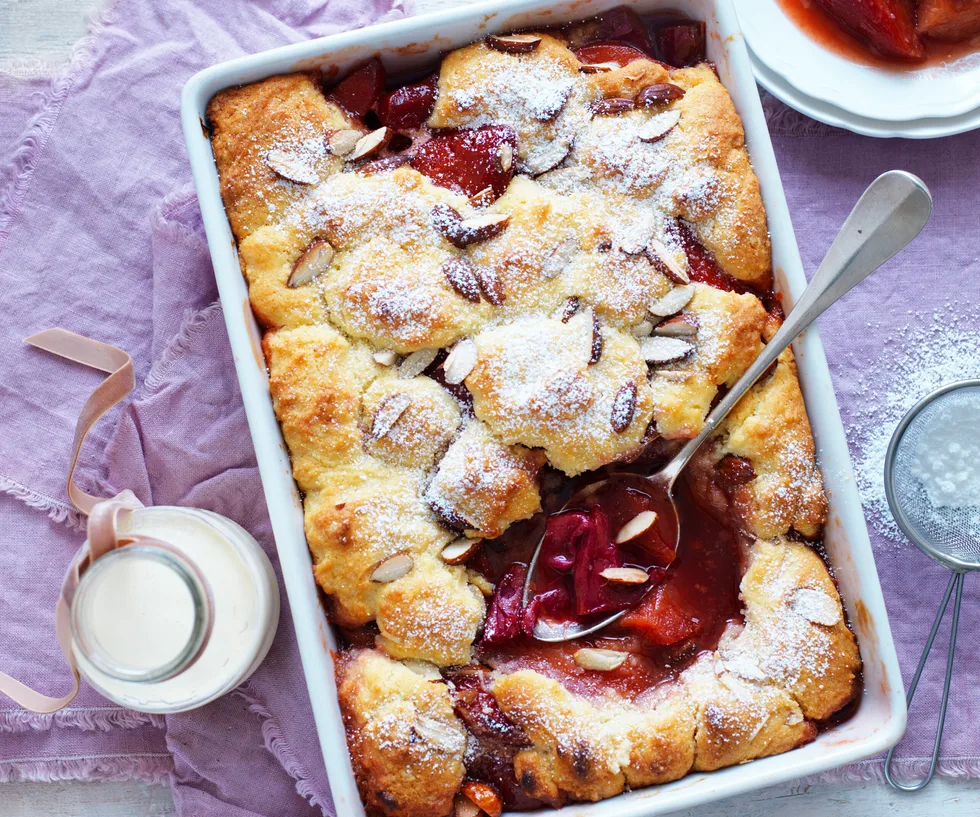 QUINCE AND RHUBARB Cobbler