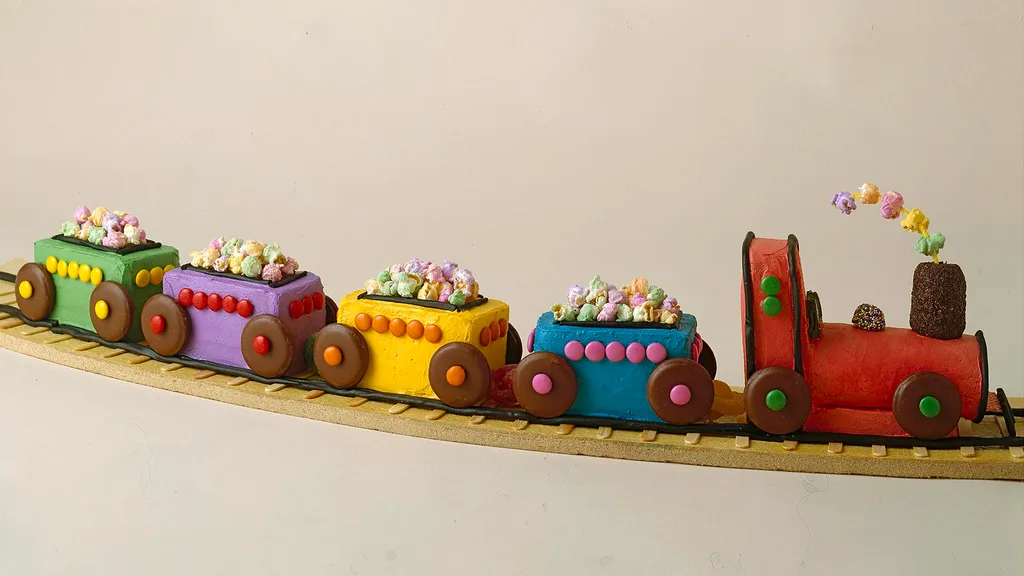 The Australian Women’s Weekly train cake
