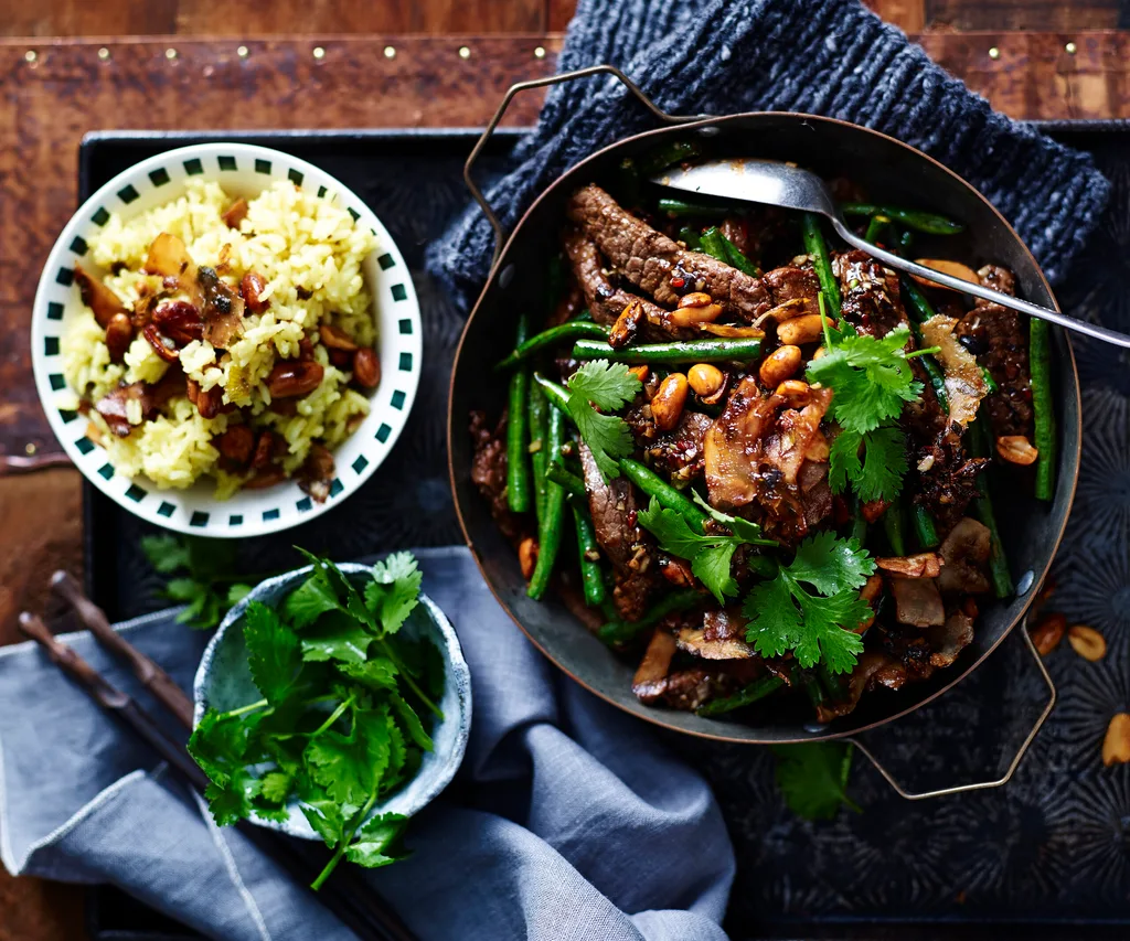 BEEF CURRY WITH COCONUT RICE