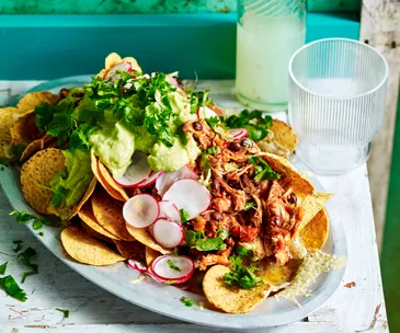 Pulled chicken and black bean nachos