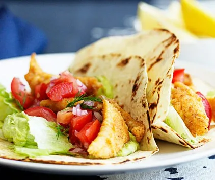 Fish fajitas with guacamole