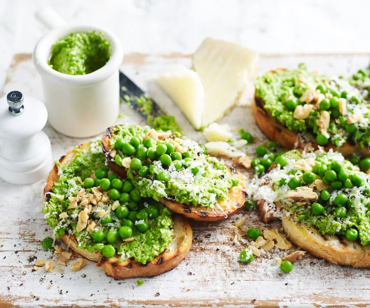 Five ingredient pea pesto bruschetta