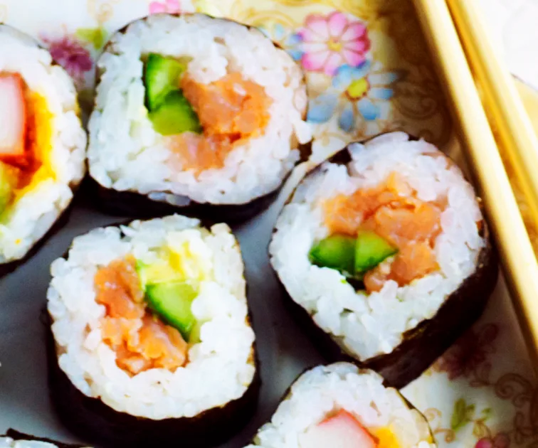 Smoked salmon sushi | Women's Weekly Food