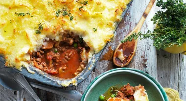 a winter dinner: cottage pie