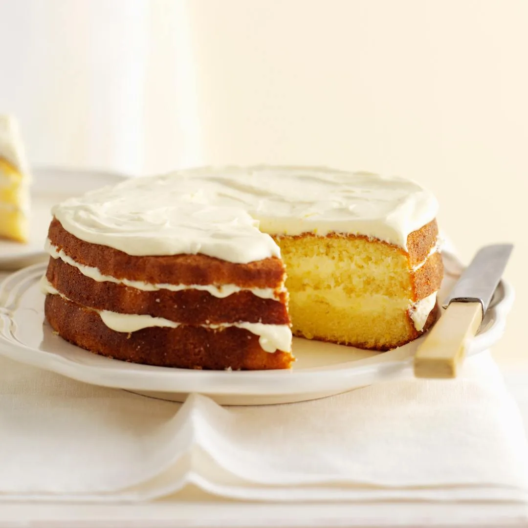 Lemon layer cake with mascarpone frosting