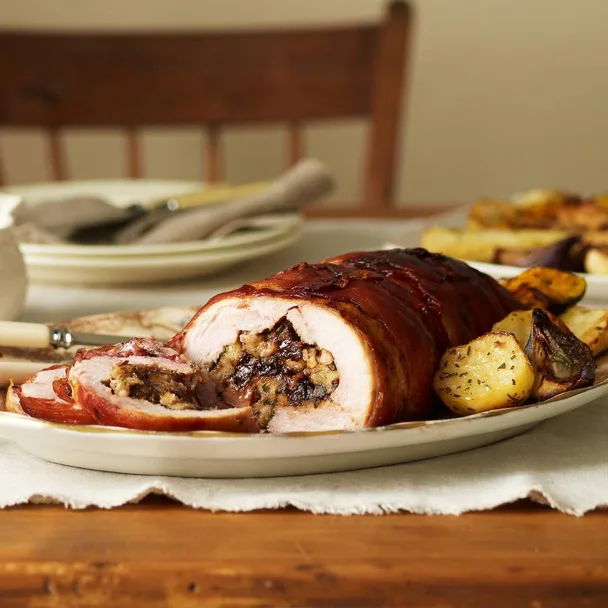 Roasted stuffed turkey roll