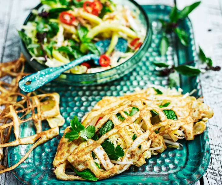 Vietnamese egg wraps