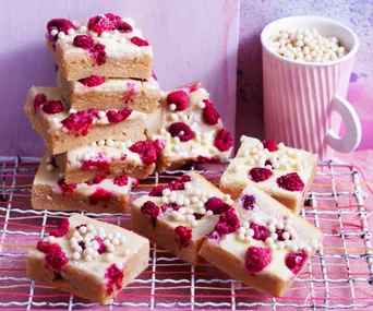 Raspberry and goat’s cheese blondies