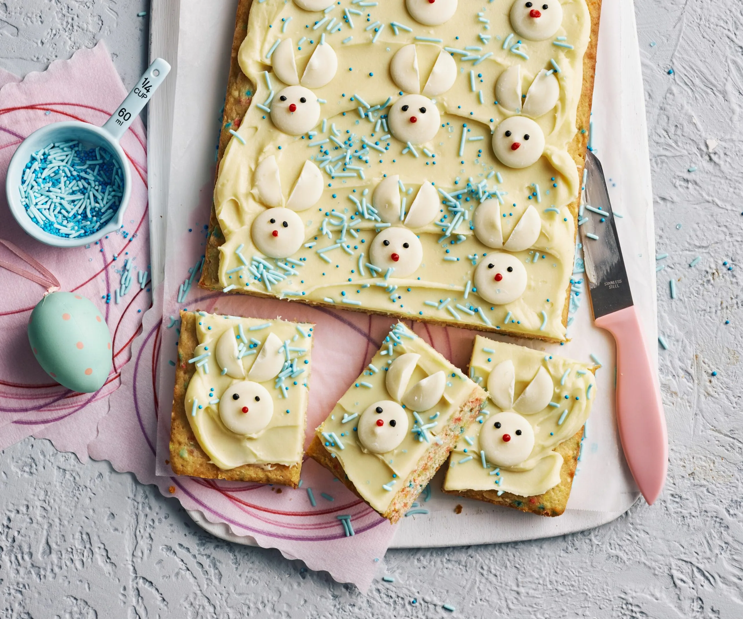 Blondie recipe, Easter blondie, funfetti blondie