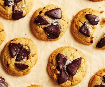 dark choc chip biscuits