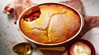 Sponge pudding with quince