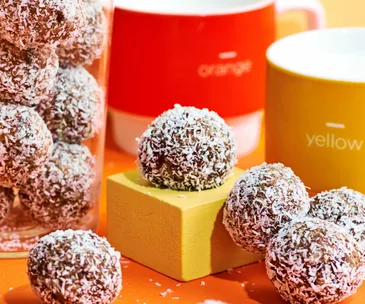 Brekkie bliss balls