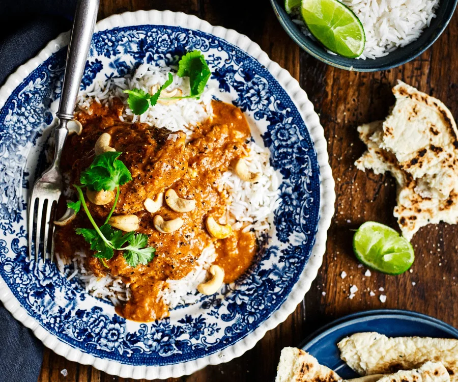 Slow Cooker Butter chicken, rice and flatbread