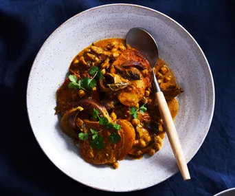 Sweet potato and chickpea curry