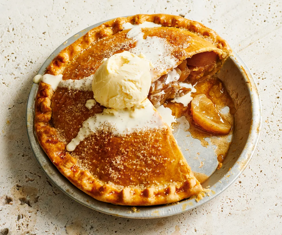 Cinnamon apple pie