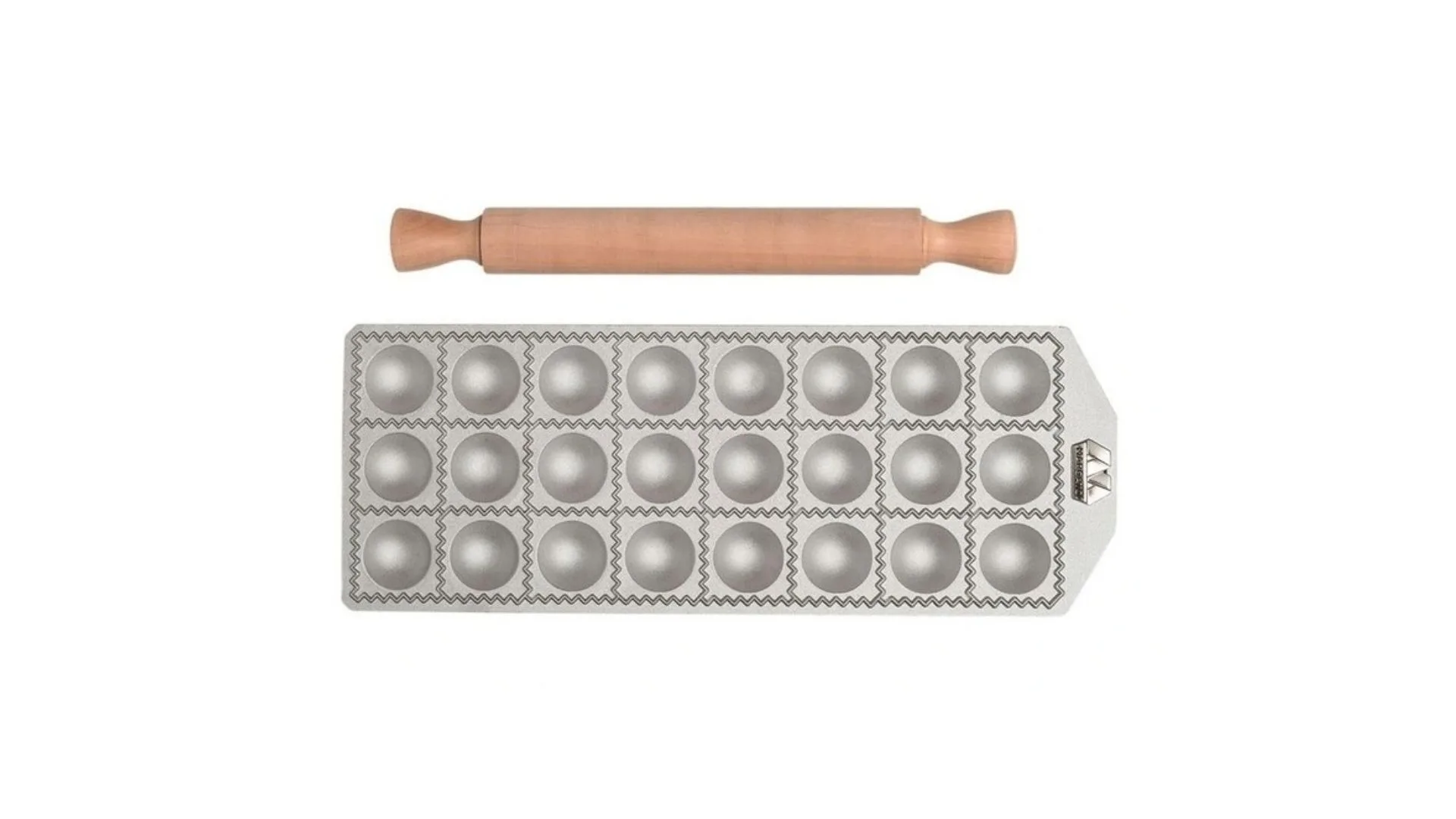 The Marcato Ravioli tray and rolling pin set.