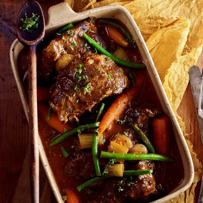 Slow cooker beer & thyme beef cheeks