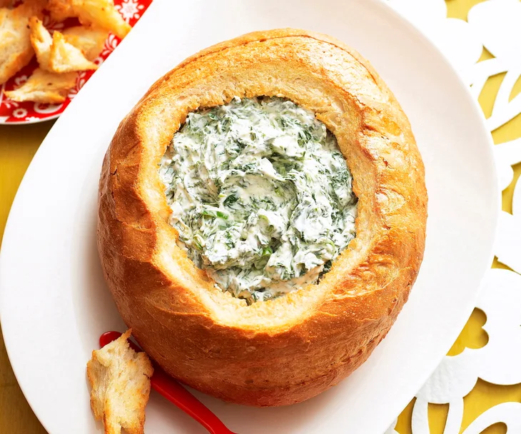 Cob loaf spinach dip