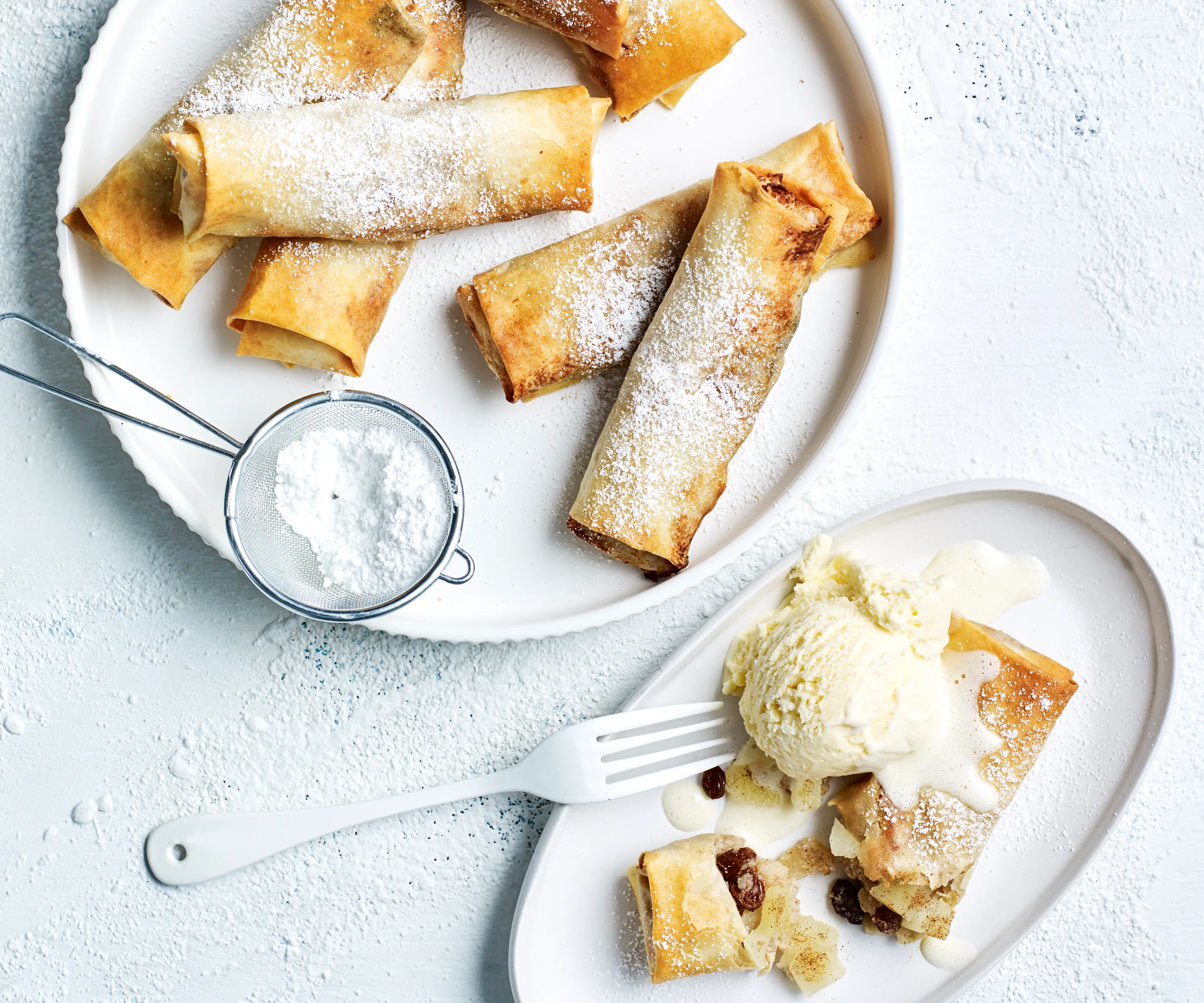 Air fryer apple pie rolls-image