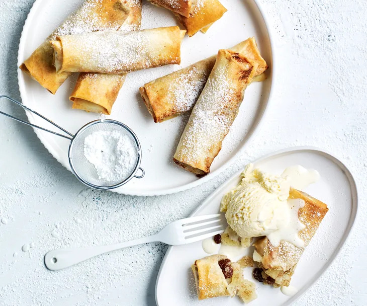 Air fryer apple pie rolls