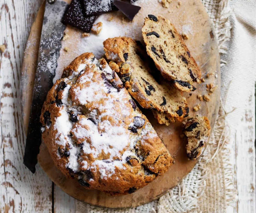 Dark chocolate, cherry & walnut soda bread