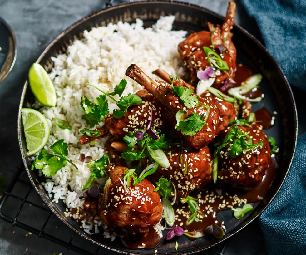 Five-spice sticky drumsticks