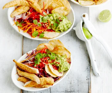 Spicy fish nacho salad