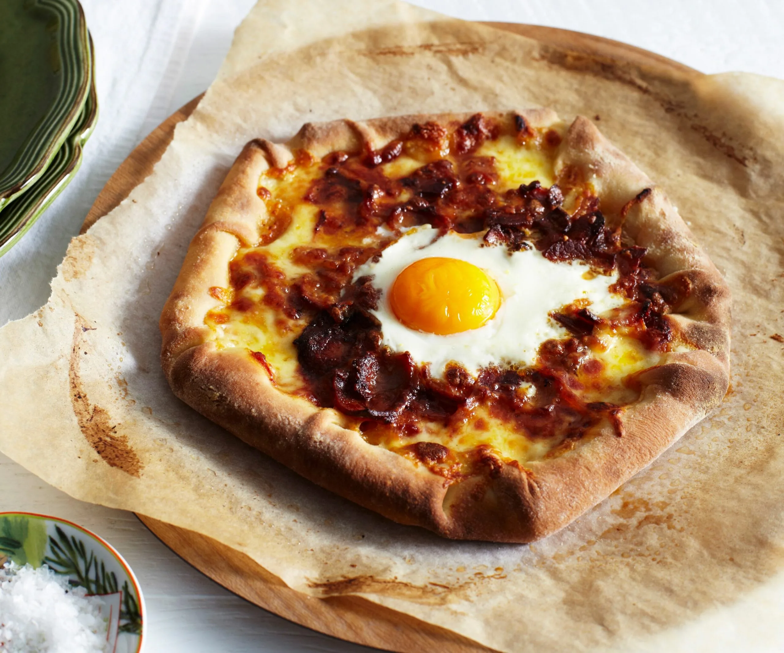 Bacon and egg cheesy crust pizza-image