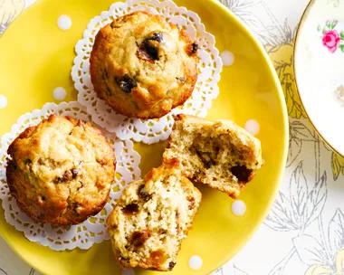 Banana and date muffins