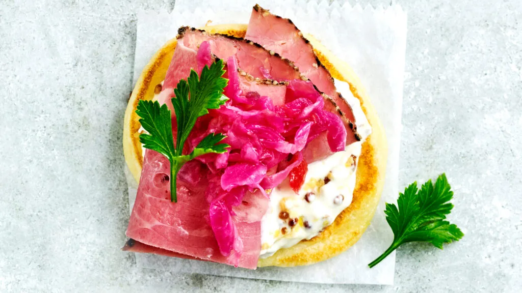 Sauerkraut & roast beef blinis