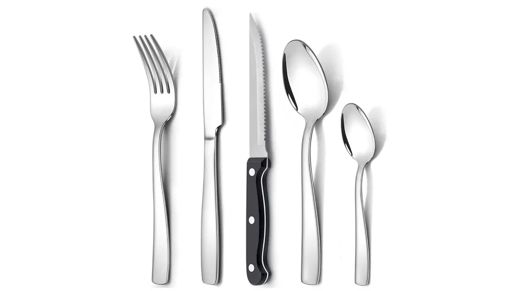 HaWare 30 Pieces Cutlery Set - 24 Pieces Stainless Steel Flatware Set with 6 Pieces Steak Knives for 6 People