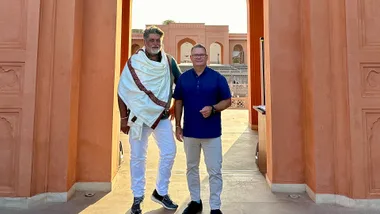 Matt Preston and Gary Mehigan's welcome you to their Luxury Escapes tour of India